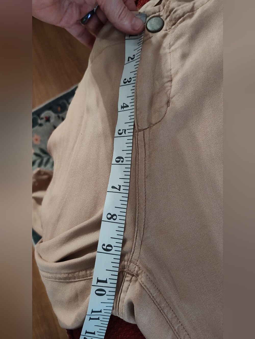 DA-NANG Women's Cargo Cropped Pants in Warm Beige NWOT - Picture 13 of 15